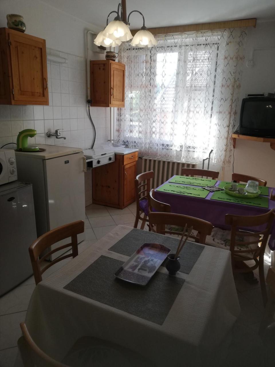 Szekely Szallas Gyula Exteriör bild